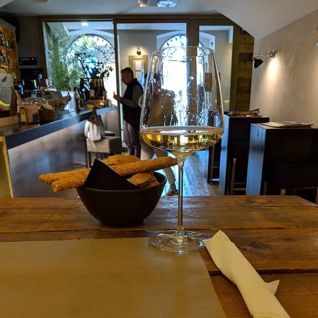 Vino e stuzzichini